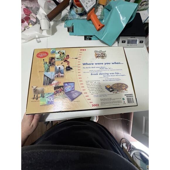 Trivial Pursuit 20th Anniversary Edition Trivia Board Game Hasbro 2002 Special - Picture 8 of 8